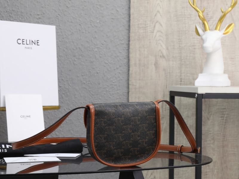 Ce1i*e triomphe bags